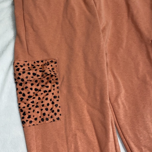 Girls sz 10 cute hooded sweat suit, pants and hoodie - Picture 2 of 8